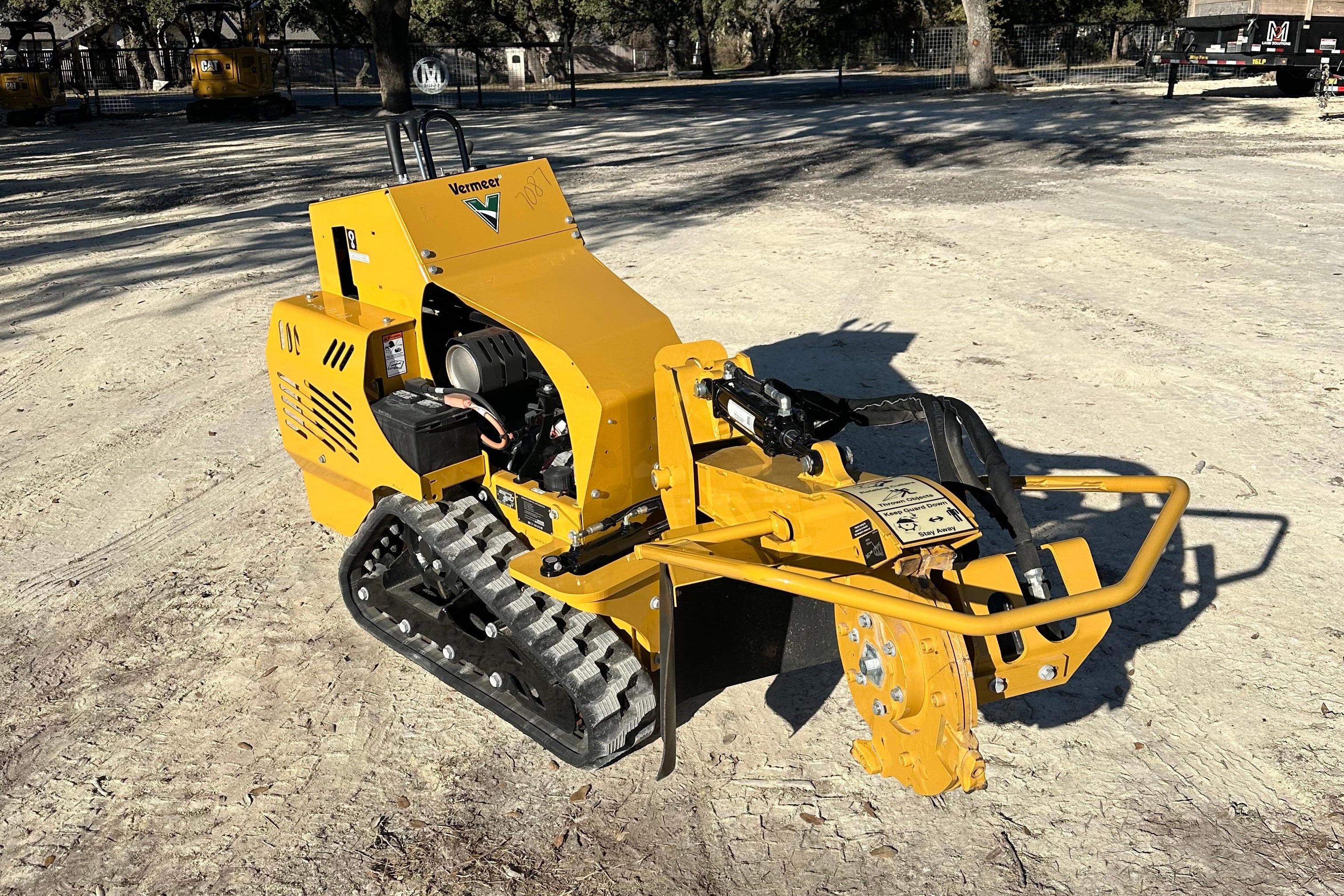 ズーマー　 Vermeer SC30TX Stump Grinder – M2 Land Solutions, LLC.