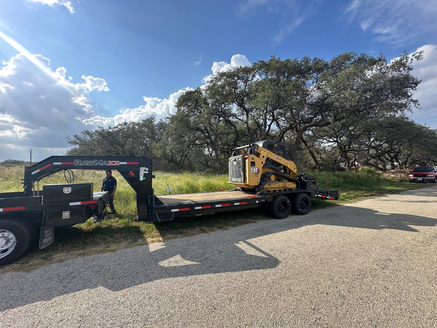 RawMaxx Gooseneck 25' Equipment Hauler w/ Mega Ramps